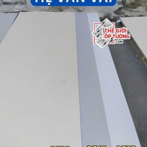 Tấm ốp tường nhựa PVC vân vải DT3B