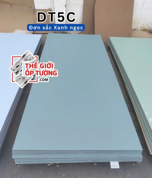 Ốp tường than tre đơn sắc xanh ngọc DT5C