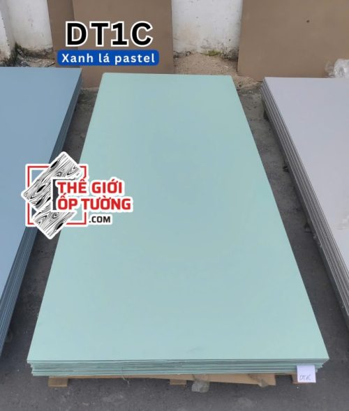 Ốp tường than tre đơn sắc xanh là pastel DT1C