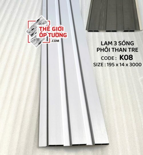 Lam Sóng Ốp Tường Phôi Than Tre Trang trí hiện đại – Chất liệu tự nhiên – Bền đẹp vượt trội Lam sóng ốp tường phôi than tre được làm từ bột than tre ép nhiệt với nhựa nguyên sinh, nổi bật với khả năng chống ẩm, chống mối mọt, ít cong vênh và bền màu theo thời gian. Thiết kế sóng nổi hiện đại, phủ vân gỗ sắc nét, tạo chiều sâu và điểm nhấn sang trọng cho tường vách.