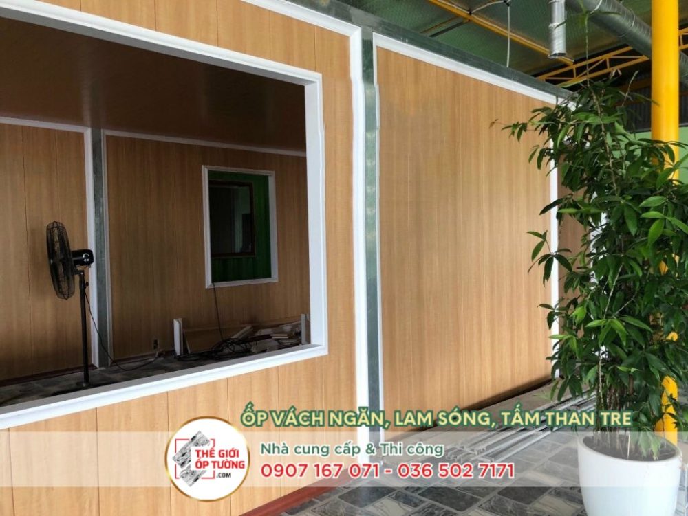 Thi Công Tấm Vách Ngăn PVC - Thế Giới Ốp Tường
