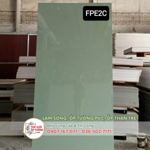 Ốp tường ván nhựa nội thất phủ phim pet bóng