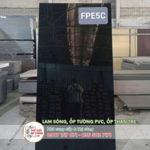 Ốp tường ván nhựa nội thất phủ phim pet bóng