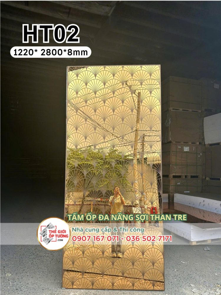 Tấm ốp tường than tre gương vàng HT02
